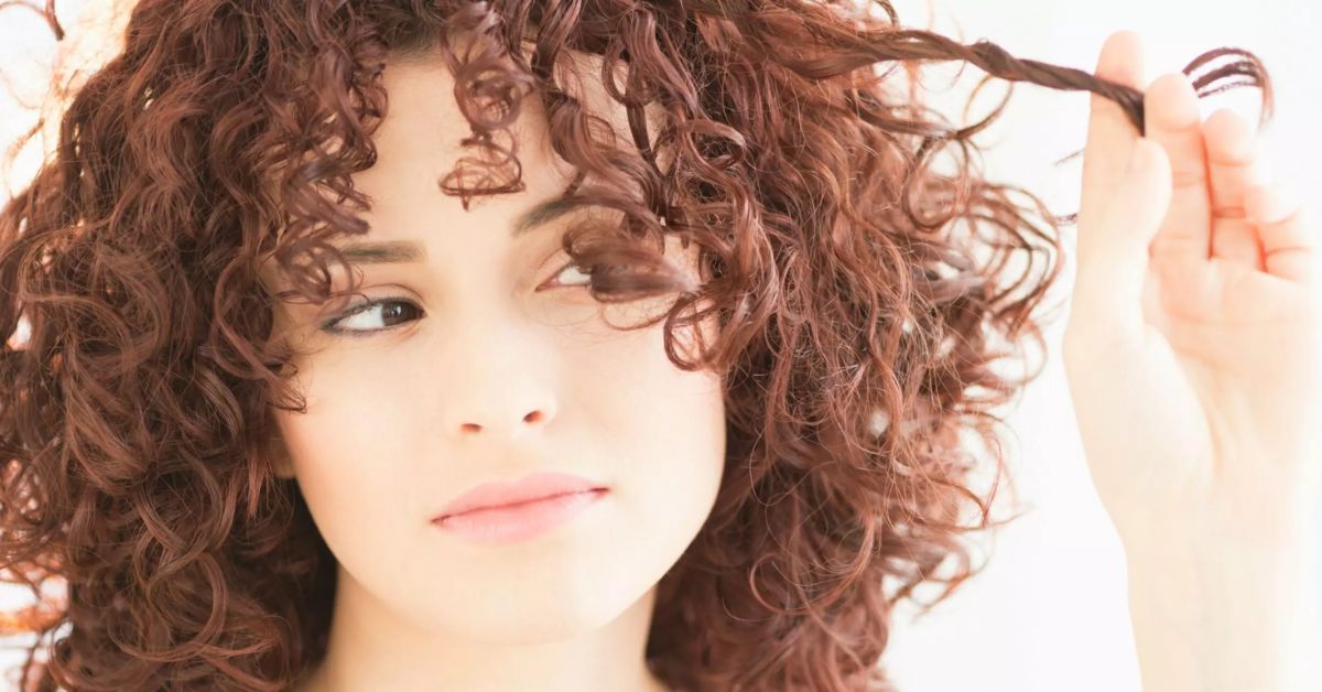 How To Style Curly Hair: Curly Hair Styling Tips