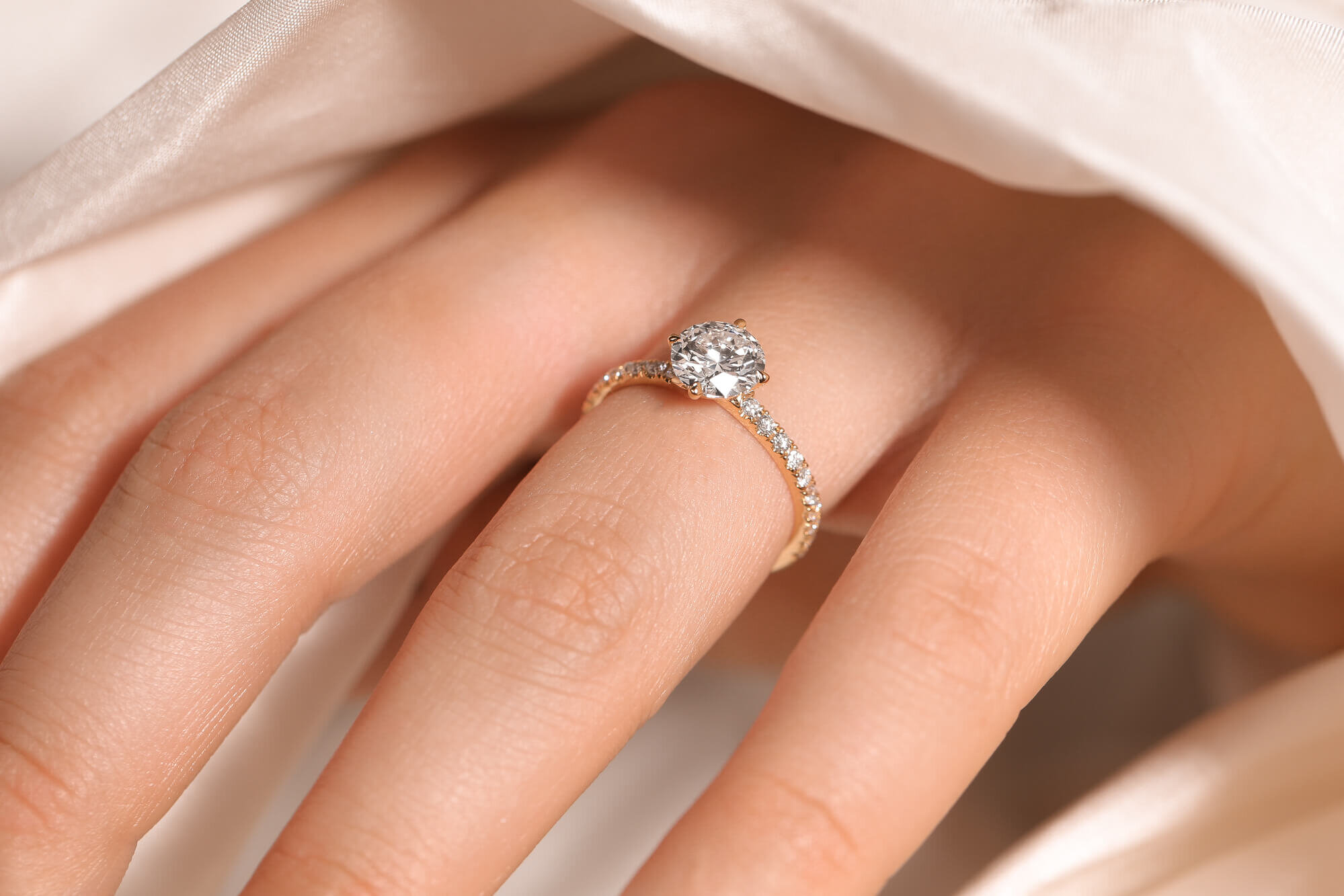 Elegant Styles of Rose Gold Engagement Rings